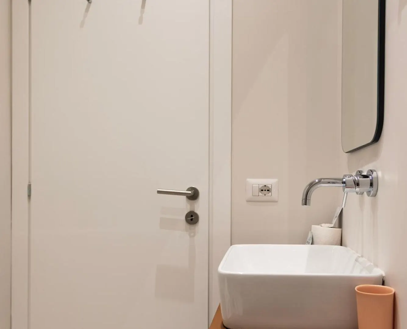 Apartment Youhosty - Ticinese Suite 3 Milan